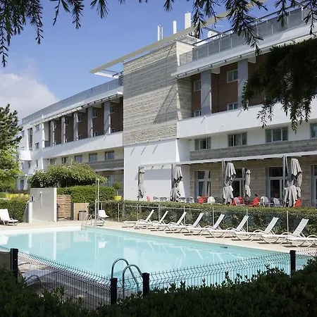 Otel Novotel Saint-quentin En Yvelines 4*