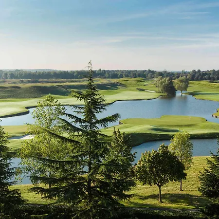 Novotel Saint-quentin En Yvelines Hotel 4*