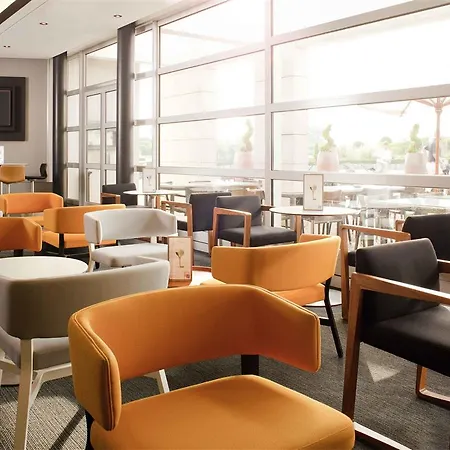 호텔 Novotel Saint-quentin En Yvelines