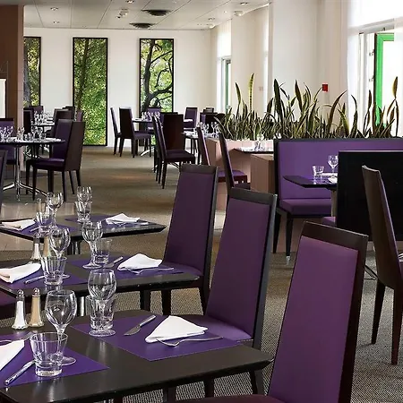 Hotel Novotel Saint-quentin En Yvelines 4*