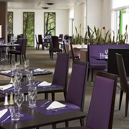 Novotel Saint-quentin En Yvelines 4* Magny-les-Hameaux