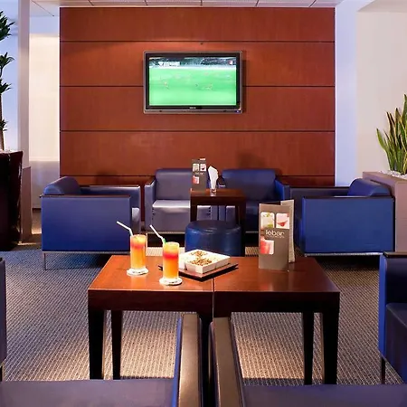 Novotel Saint-quentin En Yvelines Hotel 4*