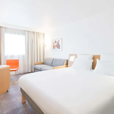 Hotel Novotel Saint-quentin En Yvelines Magny-les-Hameaux