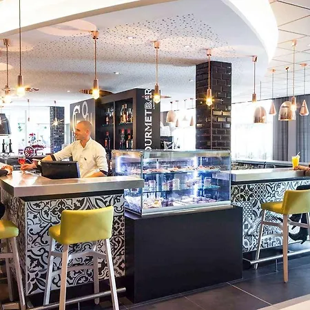 Hotel Novotel Saint-quentin En Yvelines 4*