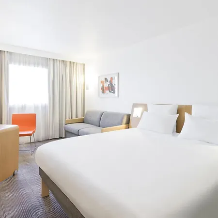 Hotel Novotel Saint-quentin En Yvelines Magny-les-Hameaux