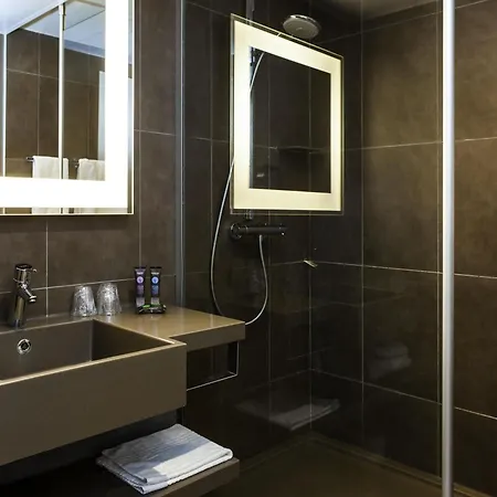 Novotel Saint-quentin En Yvelines 4*