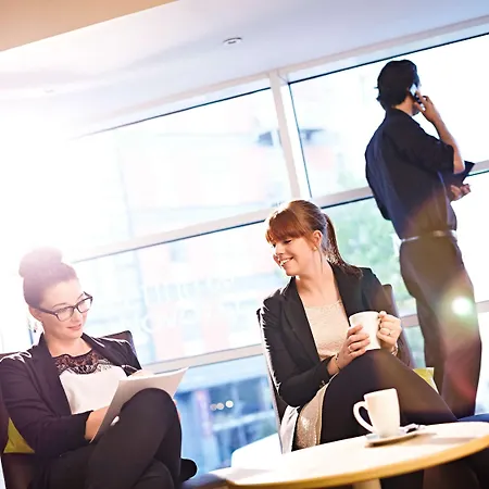 Hotell Novotel Saint-quentin En Yvelines 4*