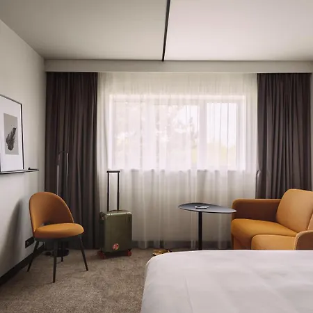 Novotel Saint-quentin En Yvelines 4*