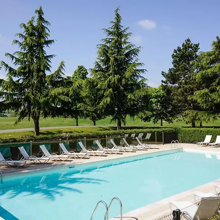Novotel Saint-quentin En Yvelines 4* Magny-les-Hameaux