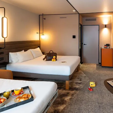 Novotel Saint-quentin En Yvelines Otel