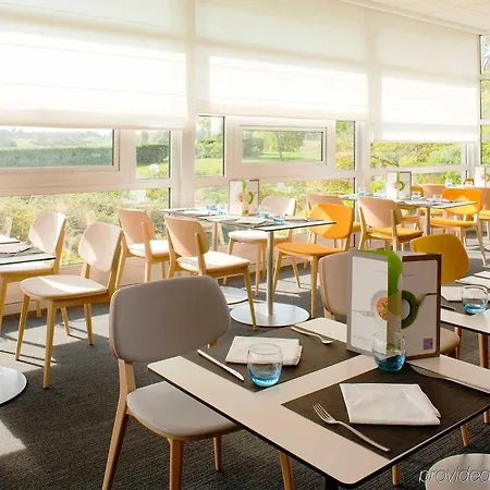 Novotel Saint-quentin En Yvelines Hotel 4*