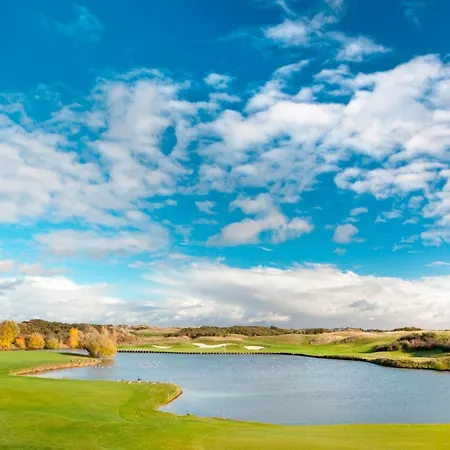 Novotel Saint-quentin En Yvelines 4* Magny-les-Hameaux