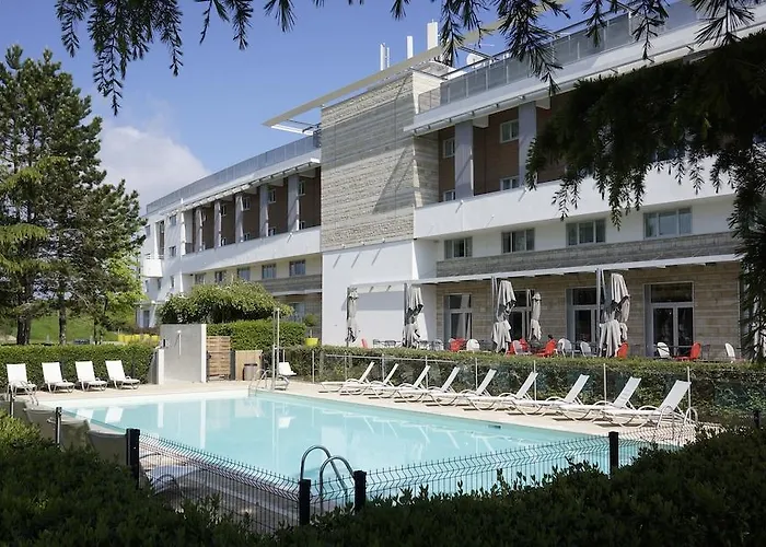 Hotel Novotel Saint-quentin En Yvelines 4*