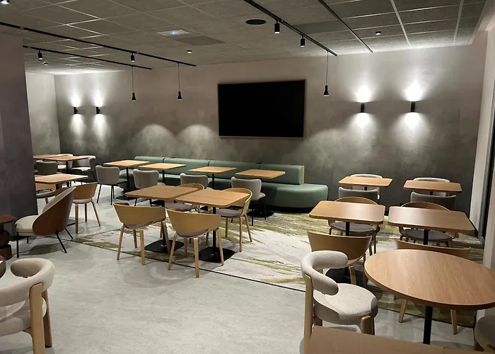 Novotel Saint-quentin En Yvelines Hotel 4*