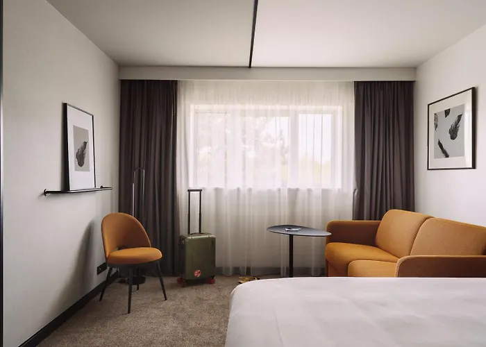Novotel Saint-quentin En Yvelines 4*